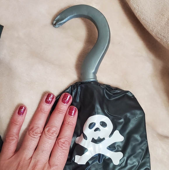 Pirate Costume Sz 4/5, 4 Pieces Very Good Condition - Picture 6 of 13